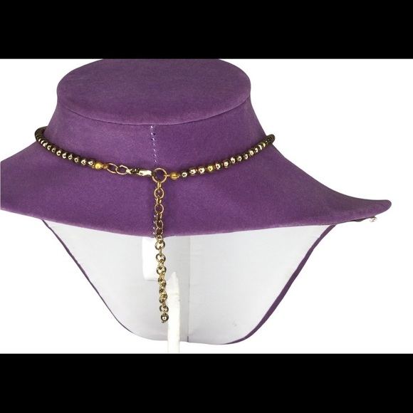 Beautiful beaded statement necklace green& red hanging beads - Picture 4 of 5